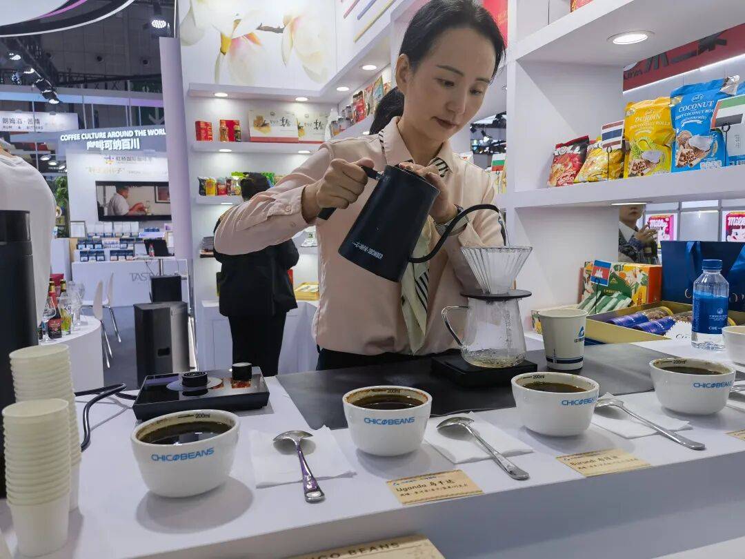 之心”到“东方之珠”:一颗咖啡豆的奇缘mg不朽情缘游戏试玩聚焦进博|从“非洲(图3) 之心”到“东方之珠”:一颗咖啡豆的奇缘mg不朽情缘游戏试玩聚焦进博|从“非洲(图3)