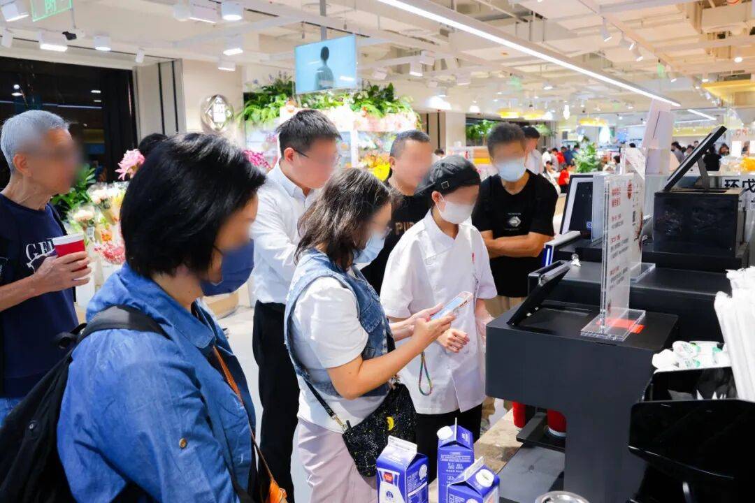 超市30最新门店：一年后有哪些迭代？不朽情缘游戏入口实探sp@ce天虹(图10)