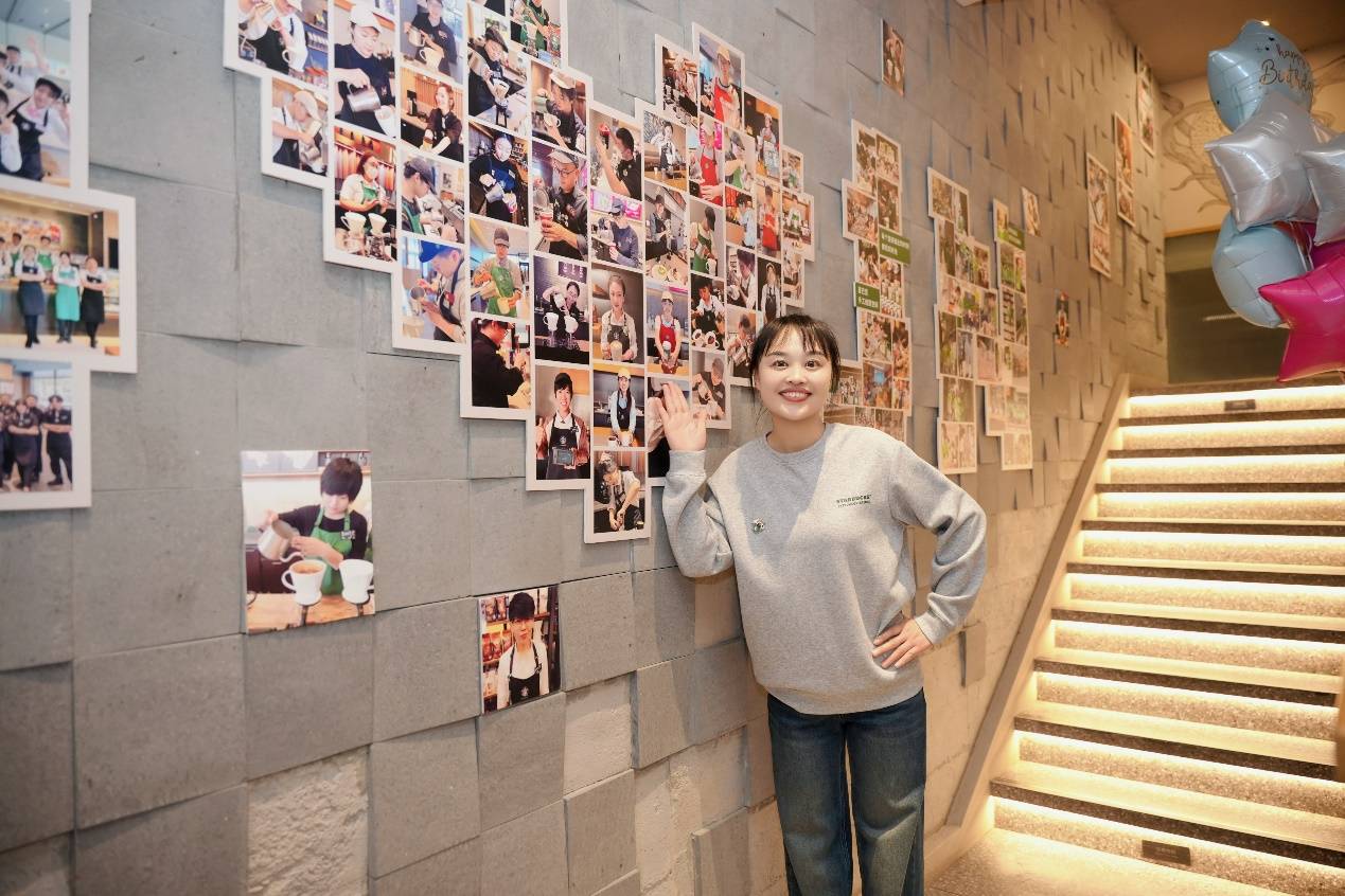 巴克十五周年庆推出主题门店、限定周边献礼泉城不朽情缘网站相伴